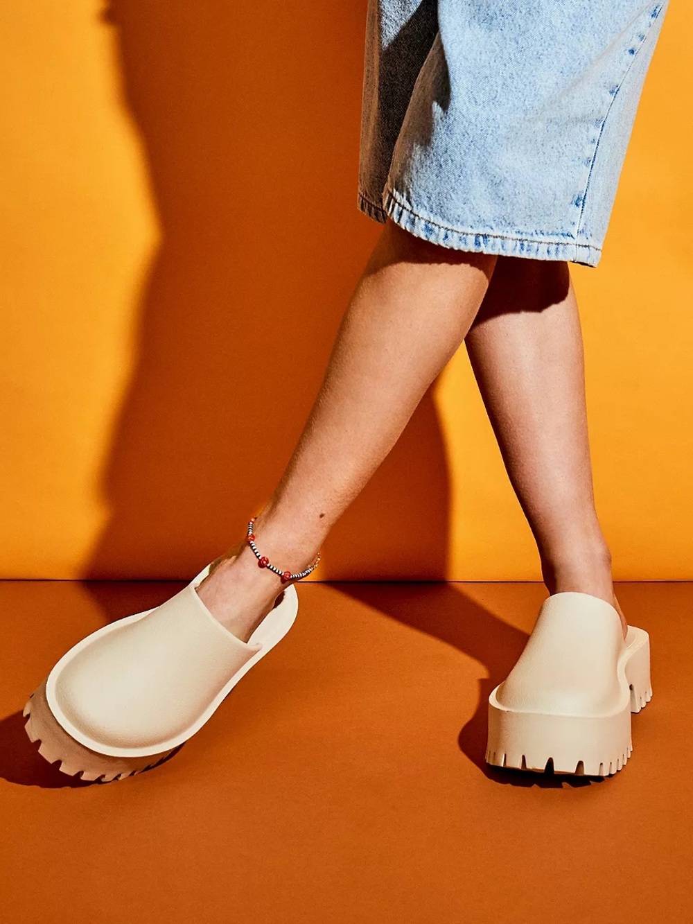 Jeffrey Campbell Ecru Clogge Platform Clog Sliders Mules Size 7/38 - Picture 2 of 12